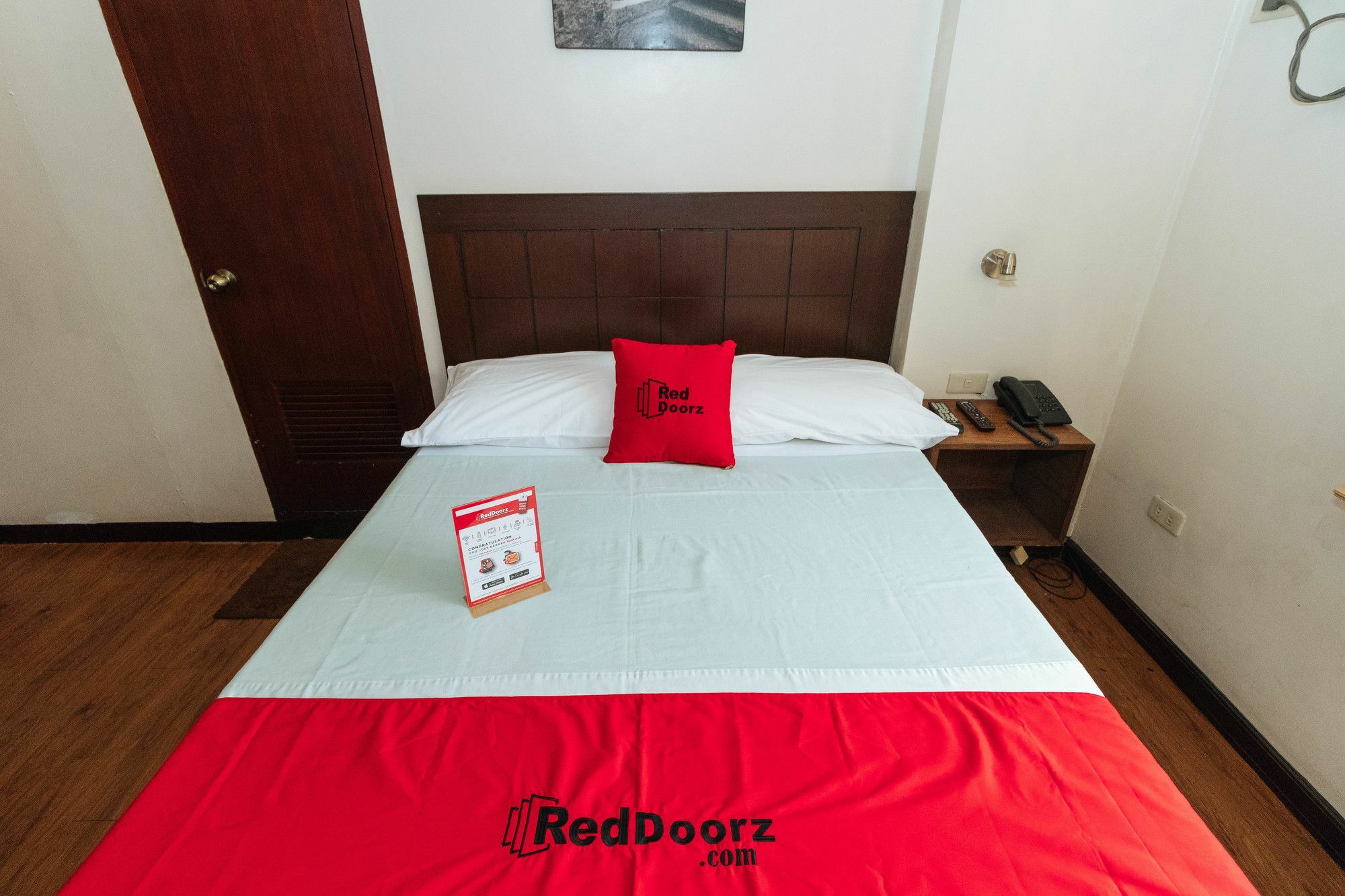 Reddoorz San Antonio Makati Otel Manila Dış mekan fotoğraf